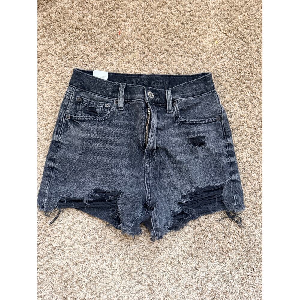 3 for $9 American Eagle Outfitters Strech black distress short shors 00